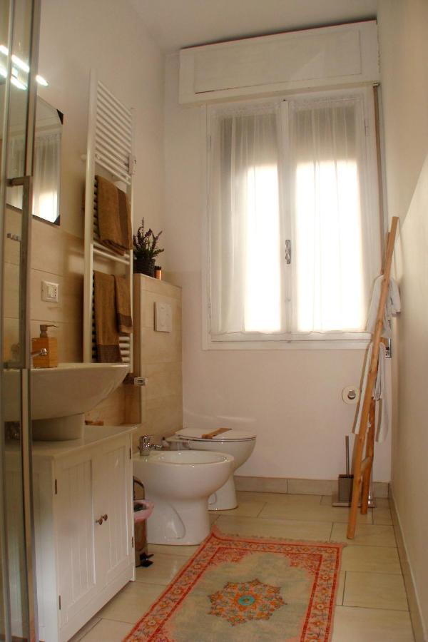 La Finestra Sulla Fiera Bed & Breakfast Bologna Exterior foto