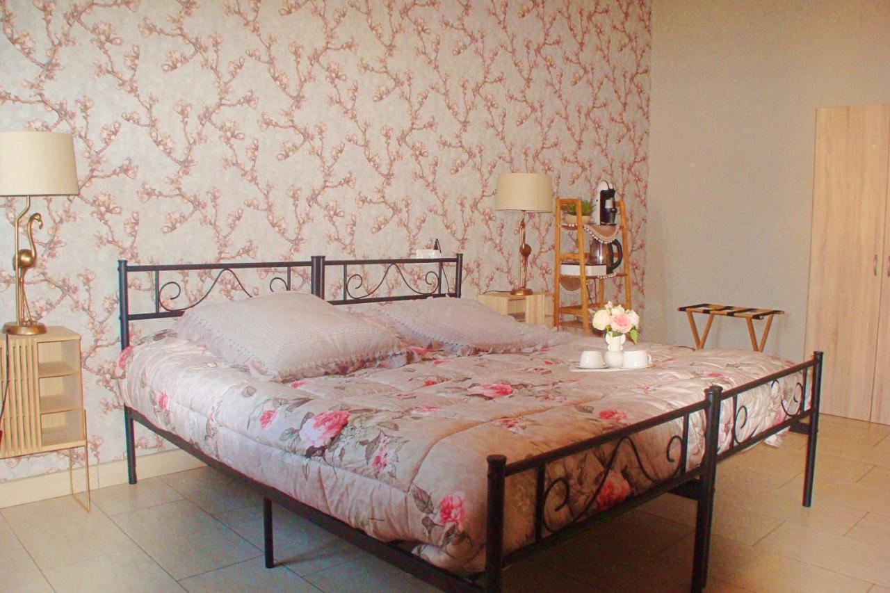 La Finestra Sulla Fiera Bed & Breakfast Bologna Exterior foto